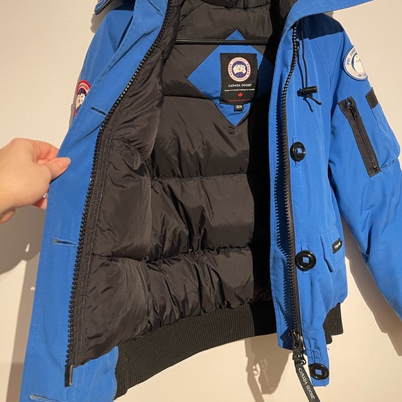 Canada Goose Chilliwack Bomber PBI 💙 XS - Picture 8 of 17